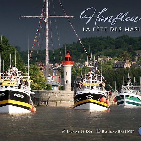 オンフルールLe Bellevue - Beautiful Sea Viewアパートメント エクステリア 写真